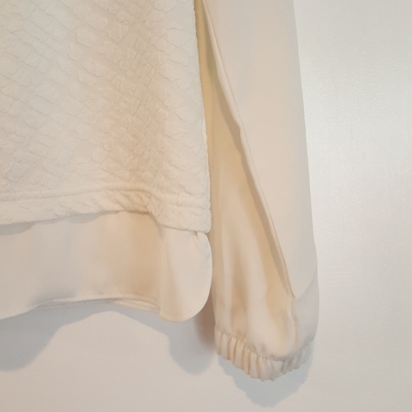 Calvin Klein long Sleeve Top - Picture 3 of 4